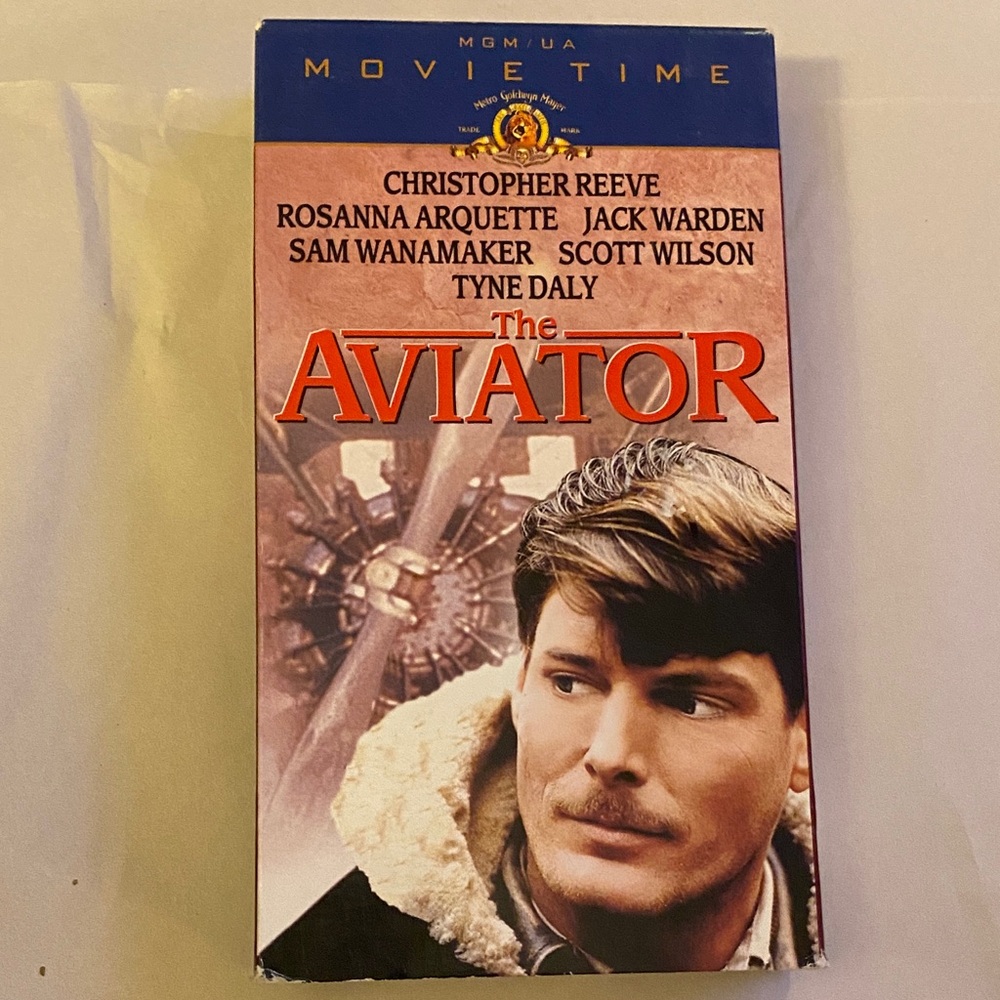 5/25
The Aviator VHS Tape - MGM/UA - vintage